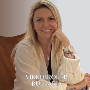 Victoria Dronova оновила основну світлину.