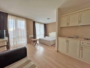 СТУДИЯ В APHRODITE PALACE — СОЛНЕЧНЫЙ БЕРЕГ — 56 500 €

Предлагается функциональная студия 41 м² на 4-м этаже одного из самых востребованных комплексов центральной части курорта —...