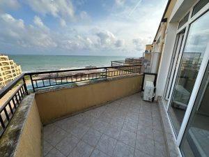 ПРОДАМ! Студию с панорамным видом на море
1+0
Цена  71 000 € 

—7/7 этаж, с лифтом
—С мебелью и техникой

Болгария
Ахелой

Локация:
—Ультра первая линия моря
—До центра Ахелой 1км
...