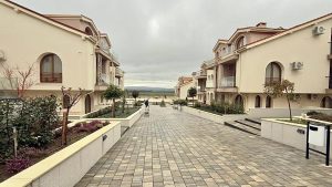 ПРОДАМ 
3х комнатный апартамент (2+1 + 2 санузла ) 

Идеальный вариант для тех, кто ищет комфортное жильё в спокойном районе, но хочет оставаться рядом с морем и всей курортной инф...