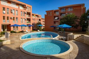 ПРОДАМ СТУДИЮ 
ЦЕНА 30 000€

Болгария  Несебр,Тънково 

Локация:
— 4км до Солнечного Берега
— 6 км до моря

Комплекс:
— Большой закрытый комплекс 
— Охрана и видеонаблюдение 
— Дет...