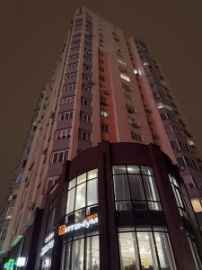 ПРОДАМ! Чудову велику квартиру в Києві 
Ідеальний варіант для усіх , хто цінує простір і комфорт: адже 145 м² — це рівень приватного будинку у форматі квартири. Є відчуття простору...