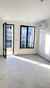 СВЯТОЙ ВЛАС — EMPERIUM 1 | ДВУХКОМНАТНАЯ КВАРТИРА С ВИДОМ НА БАССЕЙН

Двухкомнатная квартира в новом доме 2025 года в комплексе emperium 1, Святой Влас. Удобный формат у моря — для...