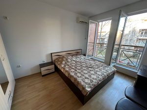 ПРОДАМ СТУДИЮ 
ЦЕНА 30 000€

Болгария  Несебр,Тънково 

Локация:
— 4км до Солнечного Берега
— 6 км до моря

Комплекс:
— Большой закрытый комплекс 
— Охрана и видеонаблюдение 
— Дет...