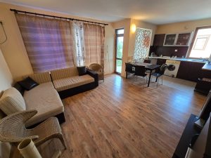 ЭЛИТОНИЯ 3, РАВДА — ДВУХКОМНАТНАЯ КВАРТИРА 59 М² | 80 000 €

Продаётся двушка в комплексе Элитоnия 3, Равда.

 59 м²
 2 этаж
 80 000 €
 Такса: 8 € / м² в год

Формат удобный и ликв...