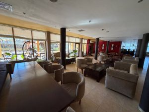 ГОТОВЫЙ РЕСТОРАННЫЙ БИЗНЕС В САМОМ ЦЕНТРЕ КУРОРТА.

 ЛОКАЦИЯ С ПОСТОЯННЫМ ПЕШЕХОДНЫМ ТРАФИКОМ
 233 М²
 98 000 €
 МЕНЕЕ 1 000 €/М² — НИЖЕ РЫНКА ДЛЯ ЦЕНТРА

ОБЪЕКТ ПОЛНОСТЬЮ УКОМПЛЕК...